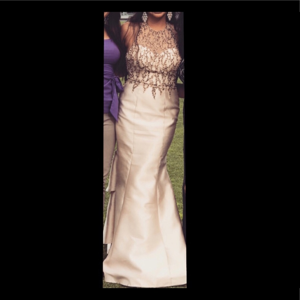 Champagne prom/formal dress